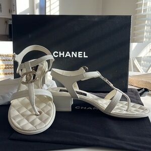 NWT Authentic Ivory Chanel Thong Sandals 36.5